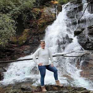 Meet your Posher, Joann